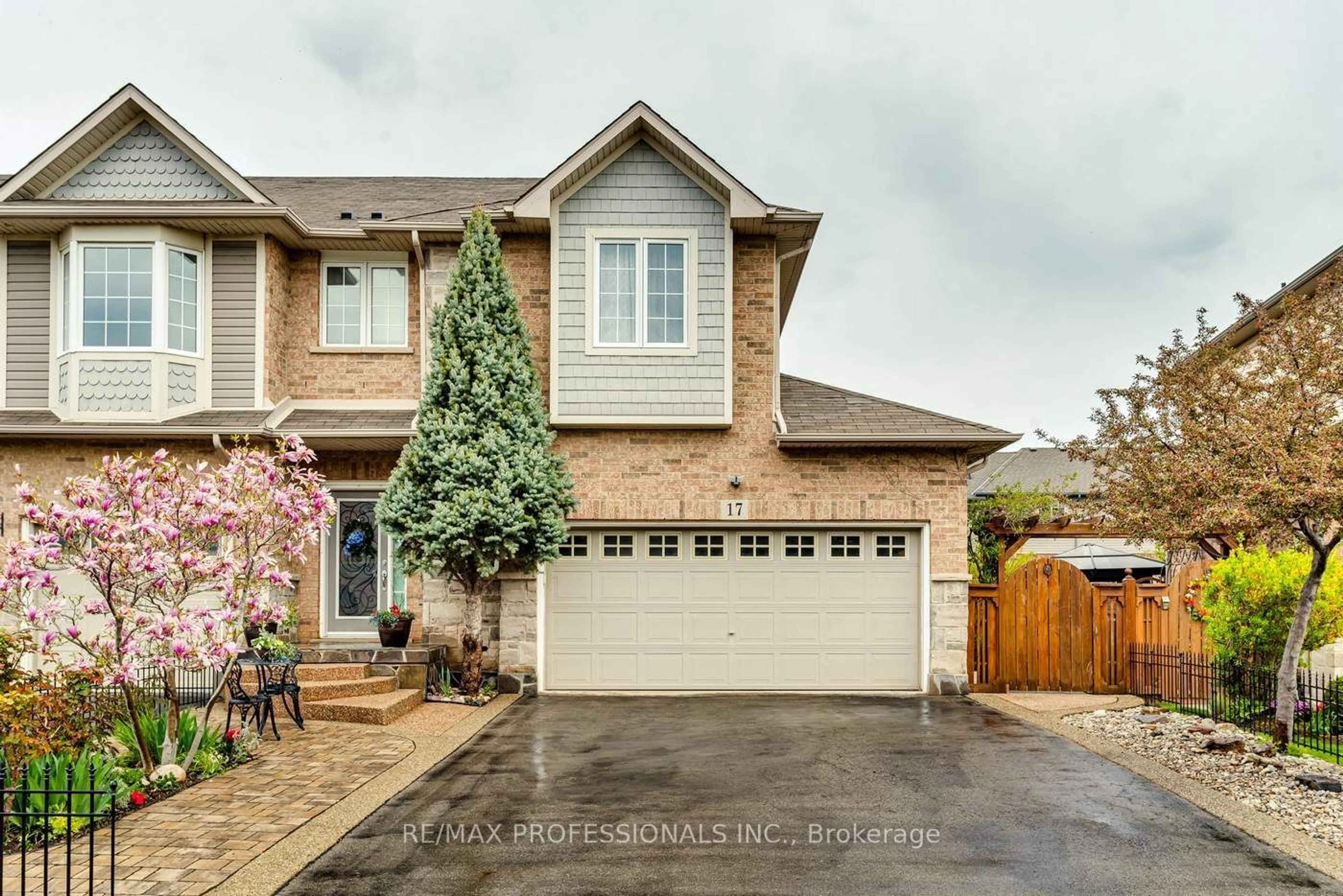 Home with brick exterior material, street for 17 Palacebeach Tr, Hamilton Ontario L8E 0B9