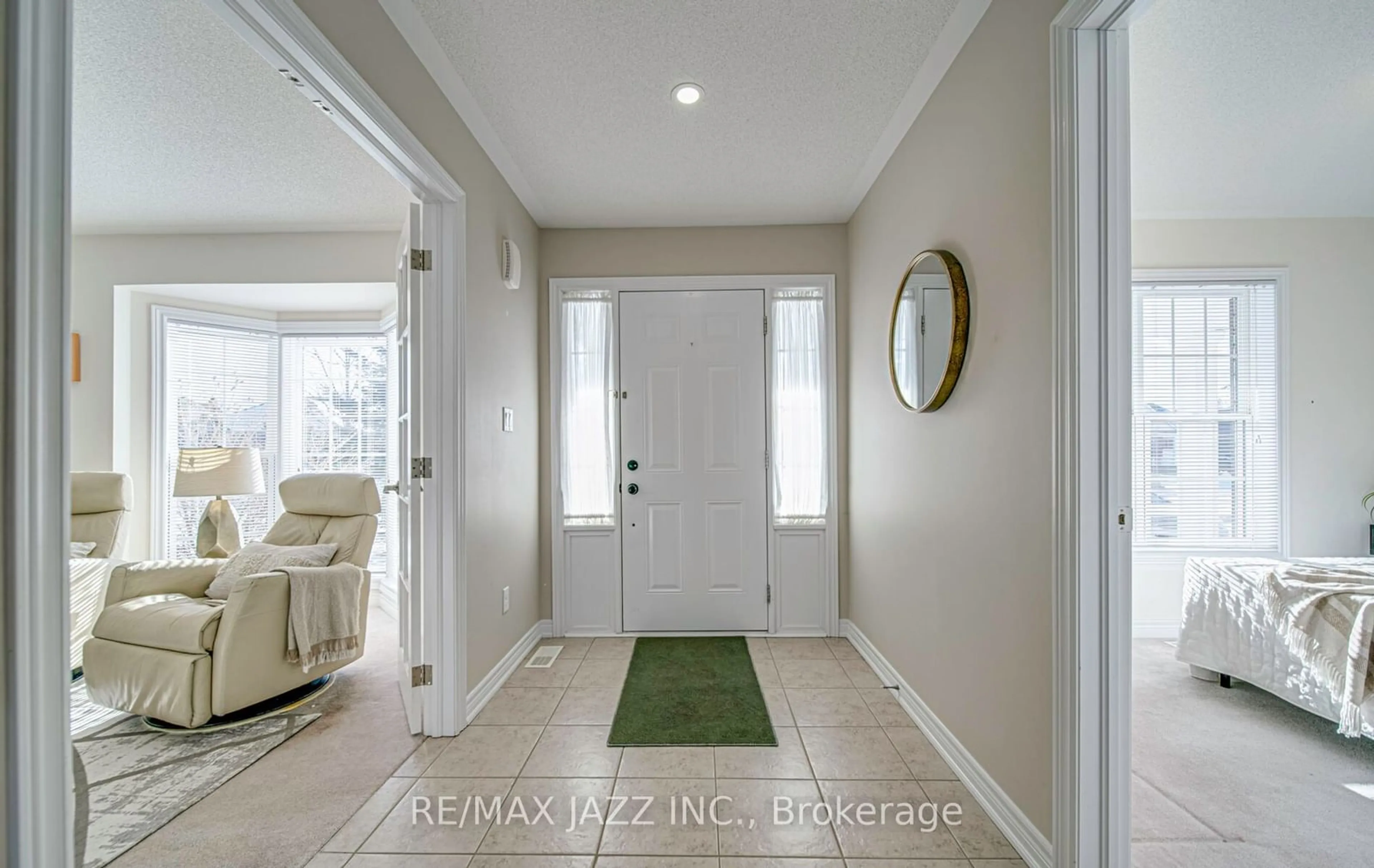 Indoor entryway for 388 Lakeshore Rd, Port Hope Ontario L1A 0A4