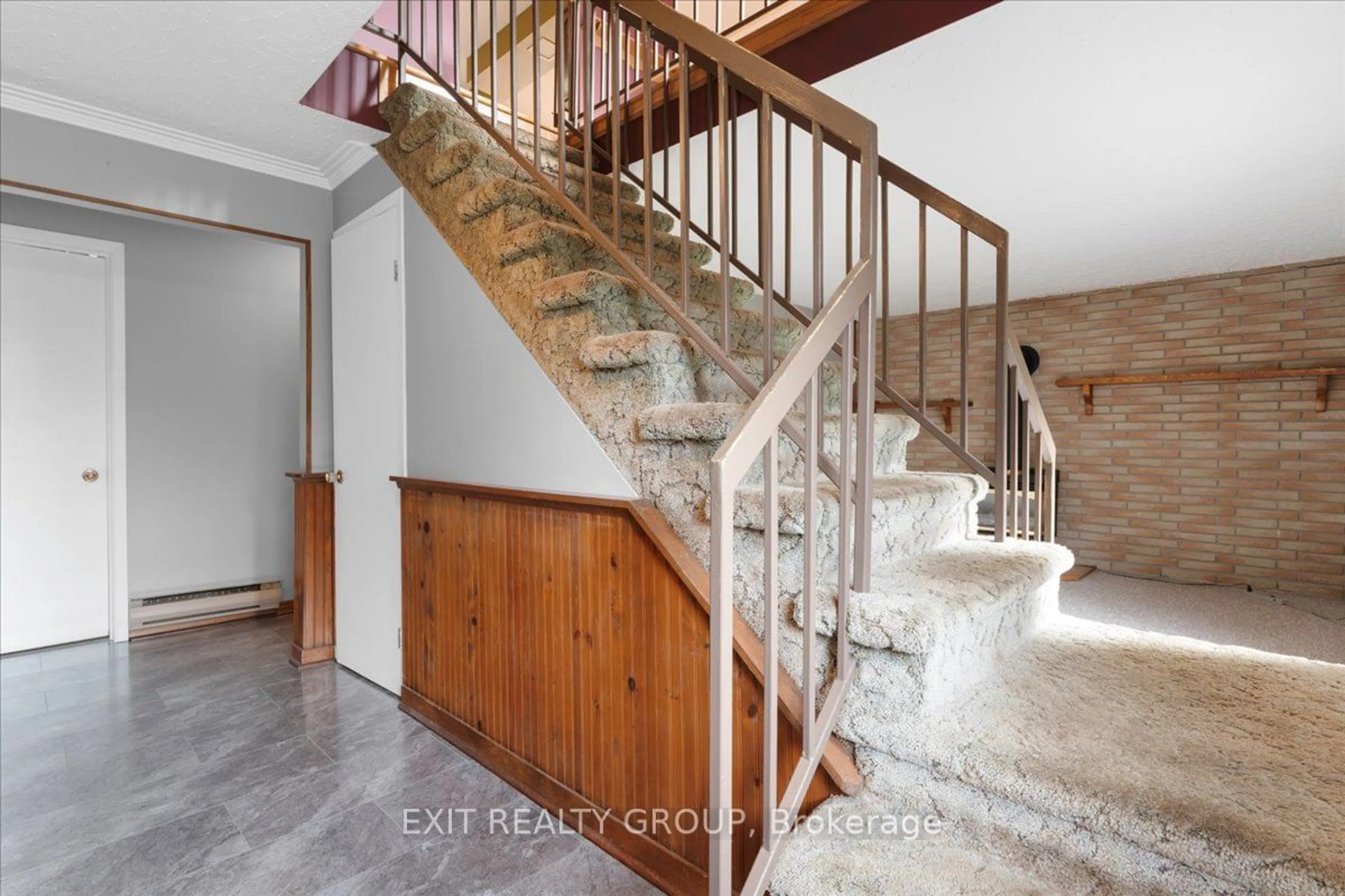 Stairs for 10 George St, Stirling-Rawdon Ontario K0K 3E0