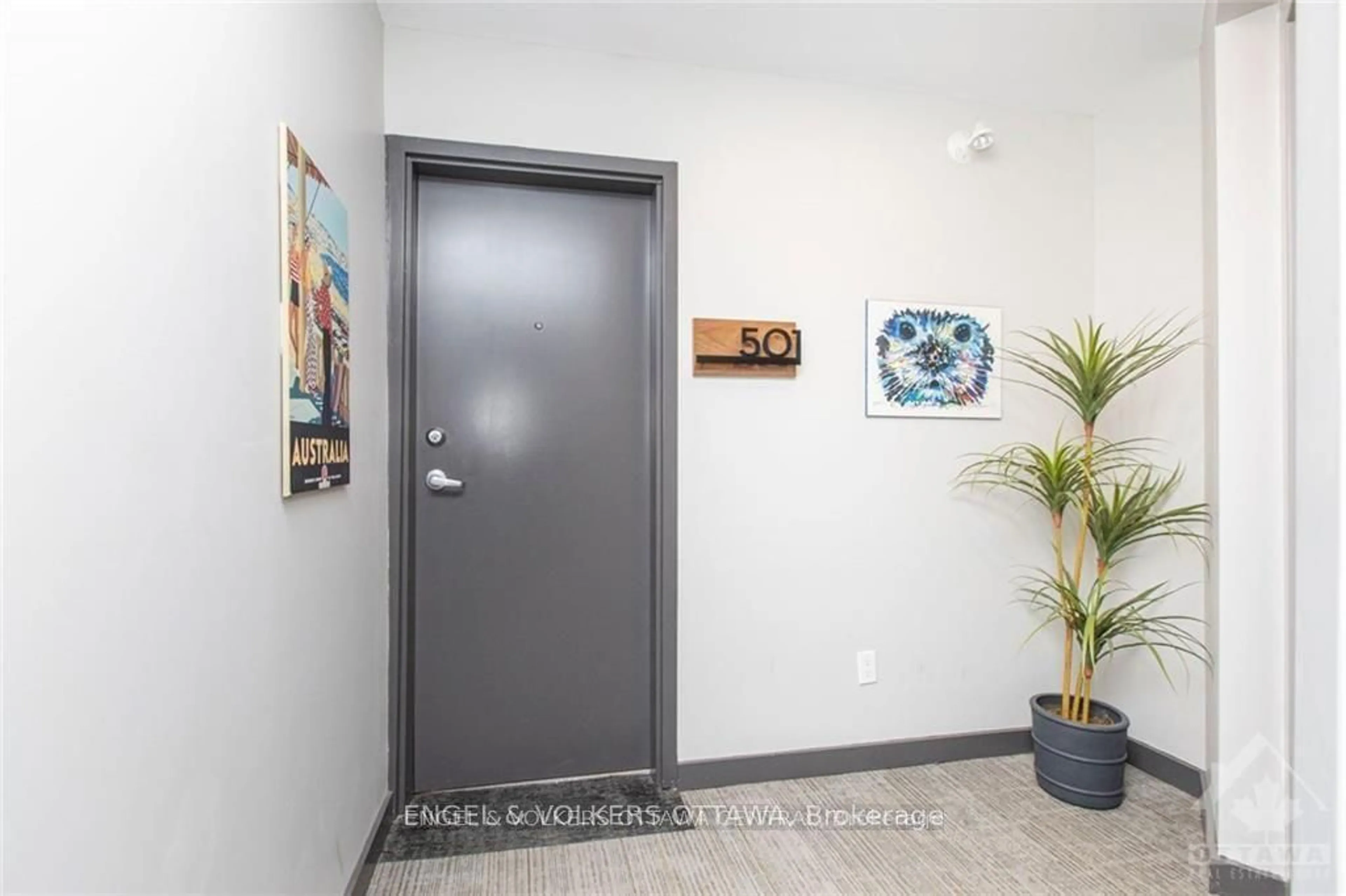 Indoor entryway for 150 GREENFIELD Ave #501, Glebe - Ottawa East and Area Ontario K1S 5W6