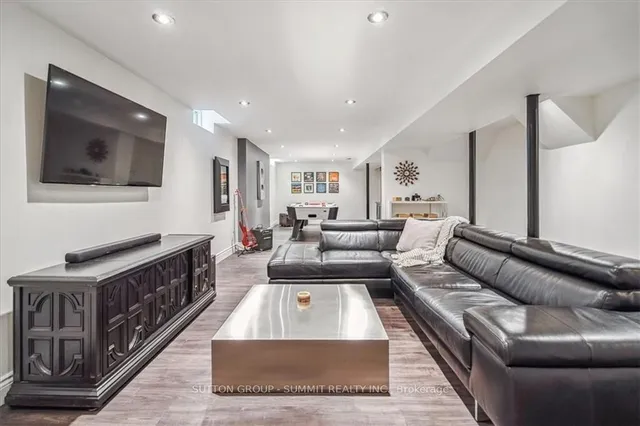 Additional property image - 17 Winegarden Tr