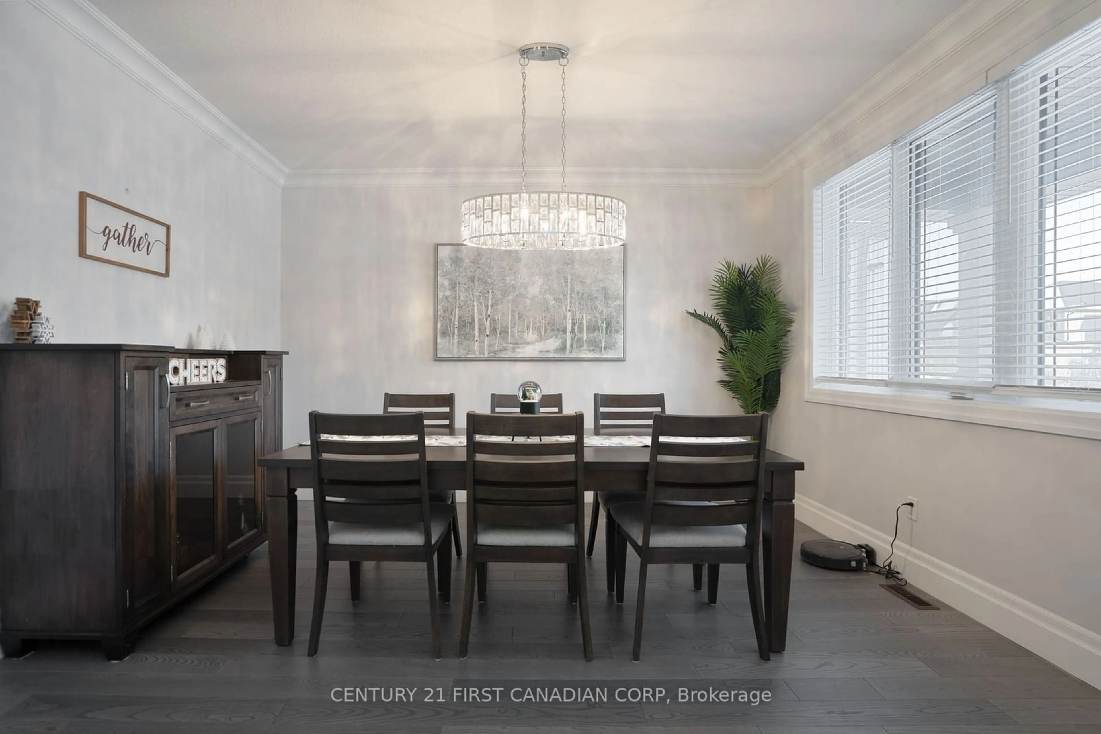 Dining room, unknown for 11 Valleyview Cres, Middlesex Centre Ontario N0L 1R0