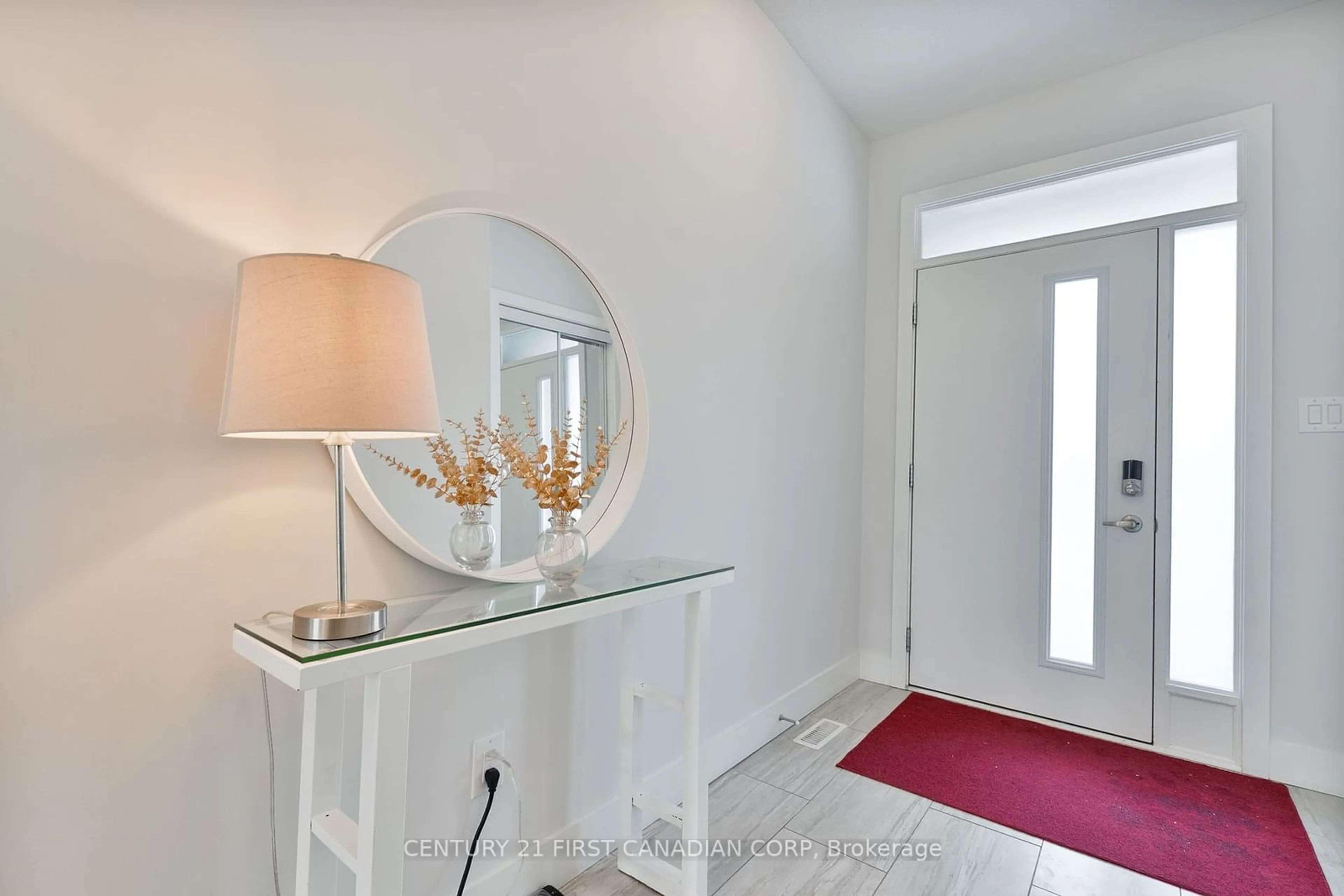 Indoor entryway for 2070 MEADOWGATE BLVD #62, London Ontario N6M 0H5