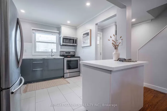 Additional property image - 10 Angus Rd Unit 14