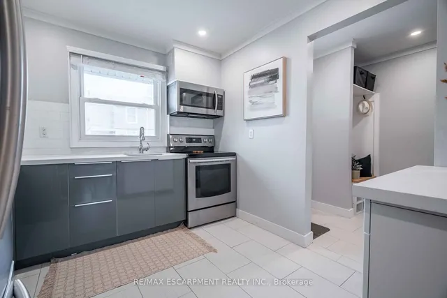 Additional property image - 10 Angus Rd Unit 14