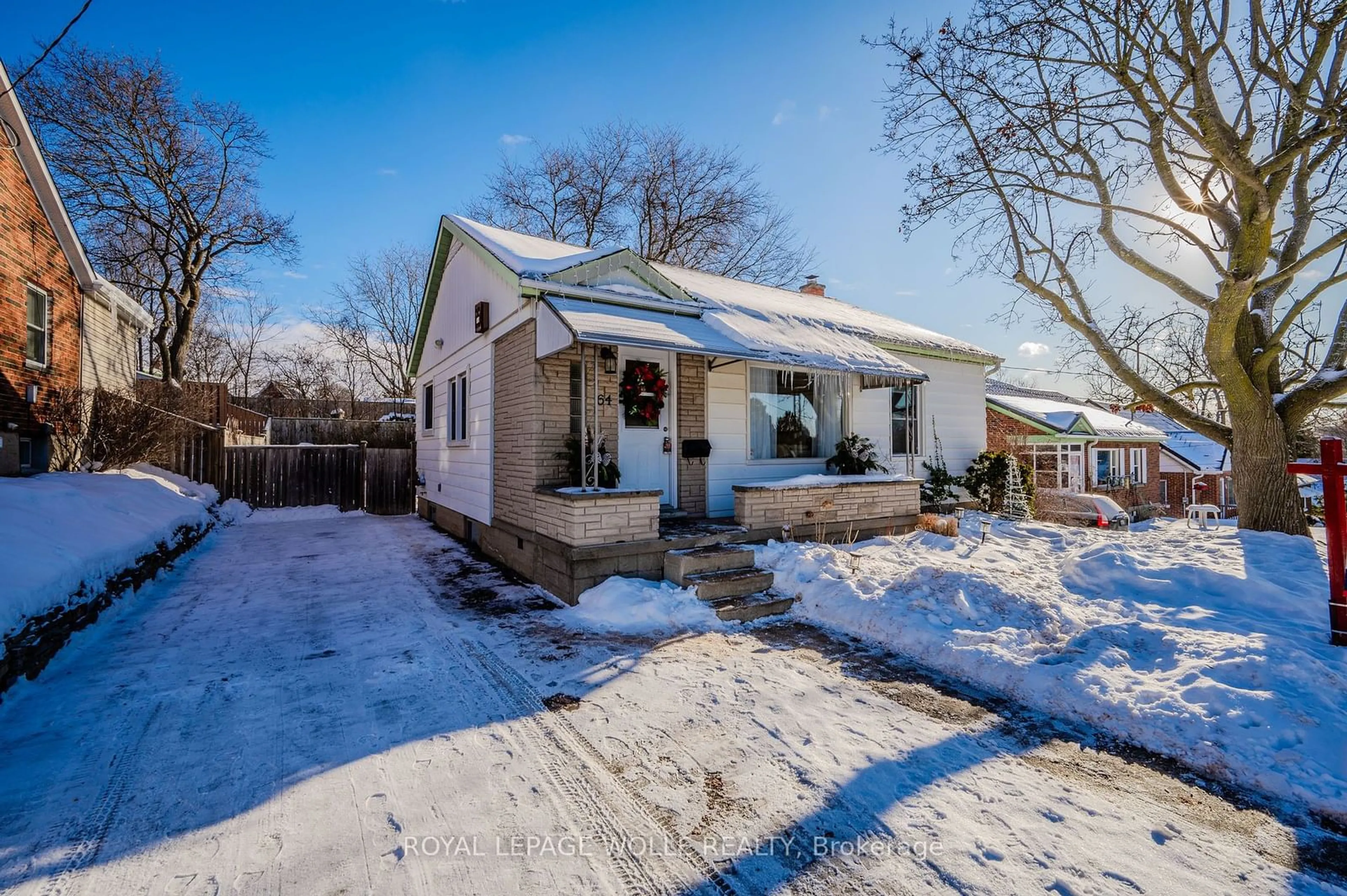 A pic from outside/outdoor area/front of a property/back of a property/a pic from drone, street for 64 St Vincent St, Kitchener Ontario N2H 4R3