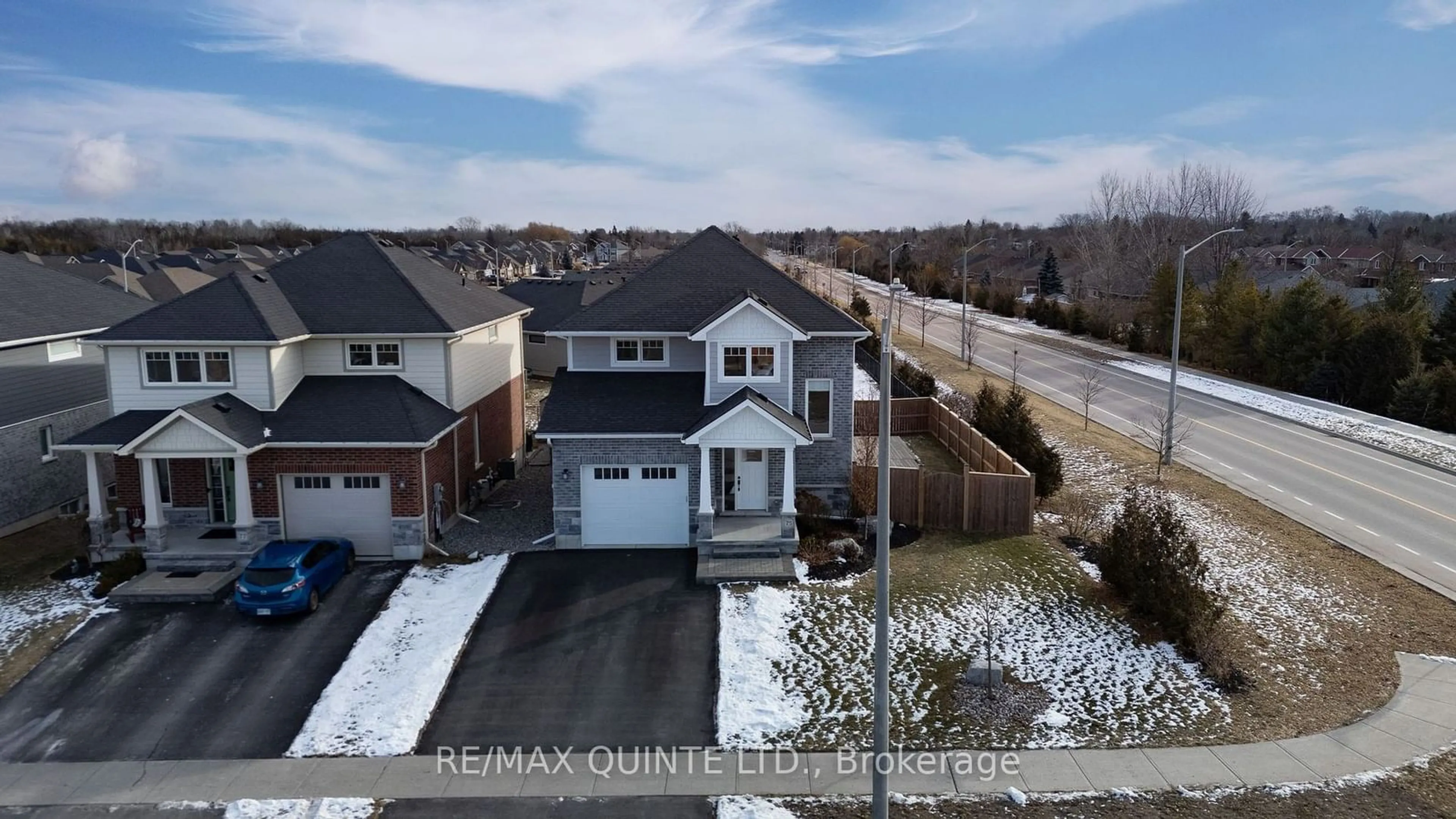 A pic from outside/outdoor area/front of a property/back of a property/a pic from drone, street for 75 Spruce Gdns, Belleville Ontario K8N 0B5