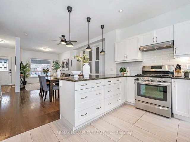Additional property image - 218 Cumberland Ave
