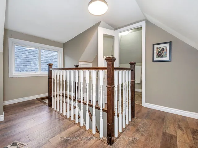 Additional property image - 218 Cumberland Ave