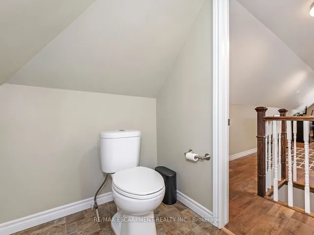 Additional property image - 218 Cumberland Ave