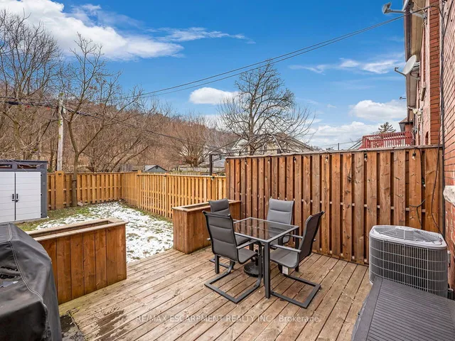 Additional property image - 218 Cumberland Ave