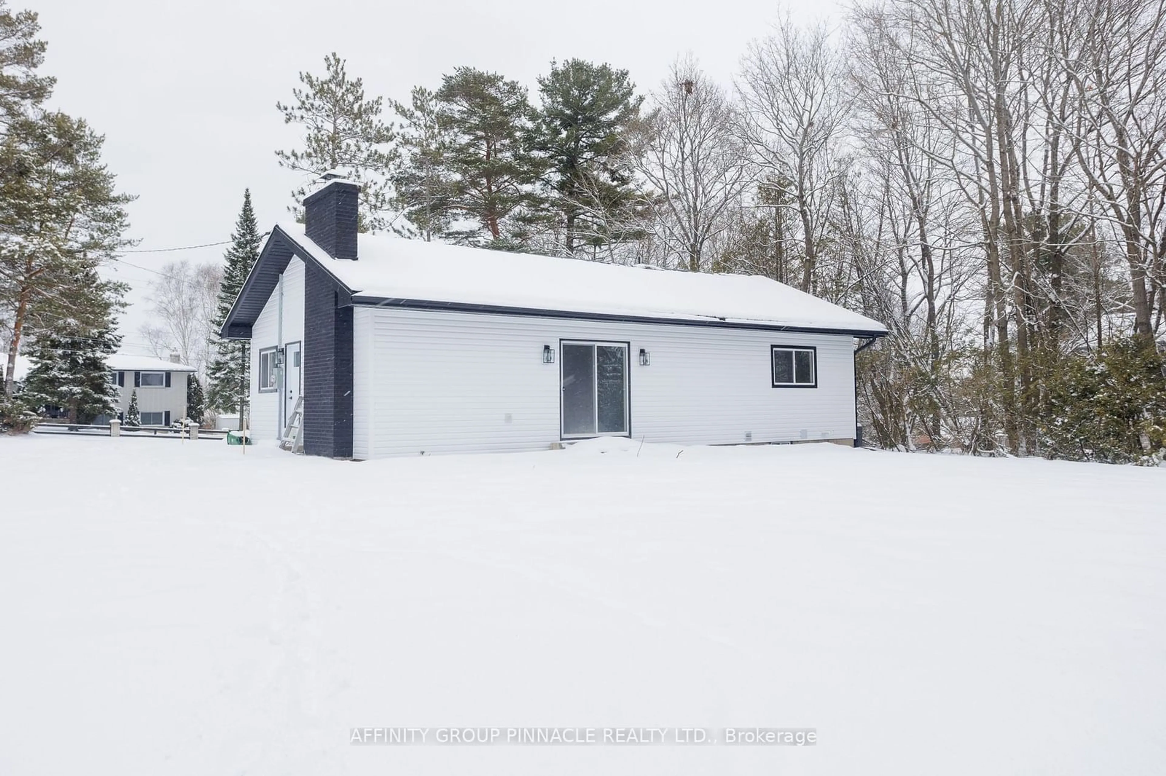 Shed for 100 Reid St, Kawartha Lakes Ontario K0M 1A0