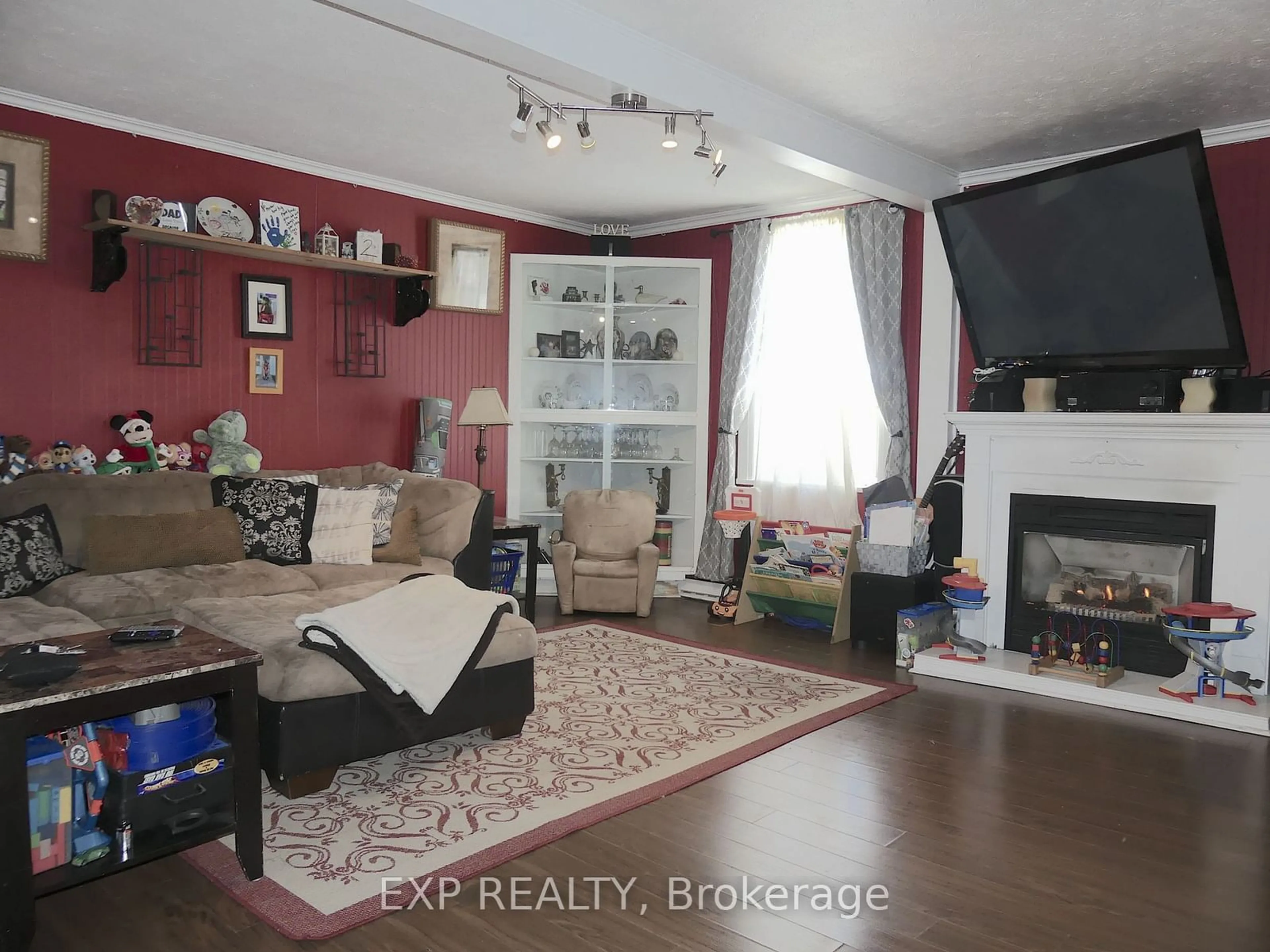 A pic of a room for 235 Renfrew Ave, Renfrew Ontario K7V 2Y7