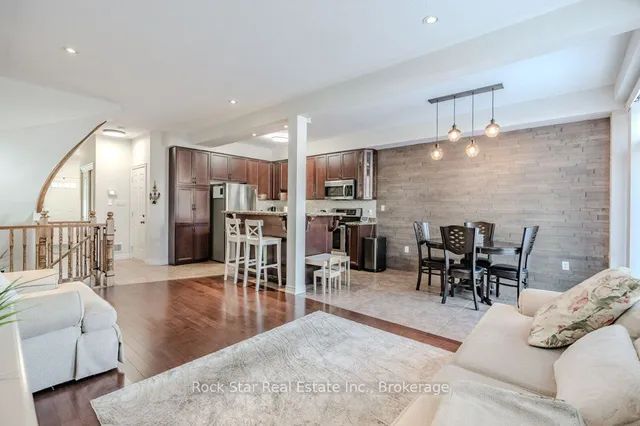 Additional property image - 70 Marina Point Cres