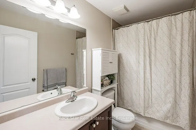 Additional property image - 70 Marina Point Cres