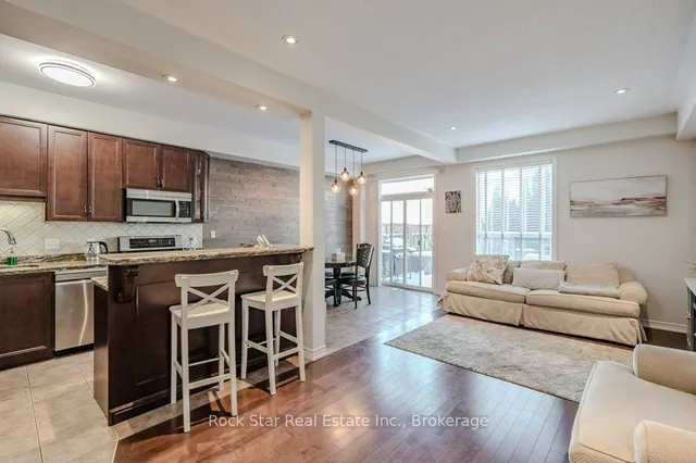 Additional property image - 70 Marina Point Cres