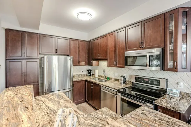 Additional property image - 70 Marina Point Cres