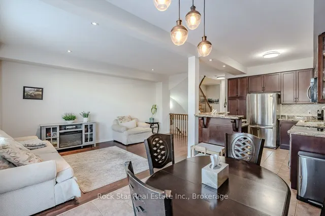 Additional property image - 70 Marina Point Cres