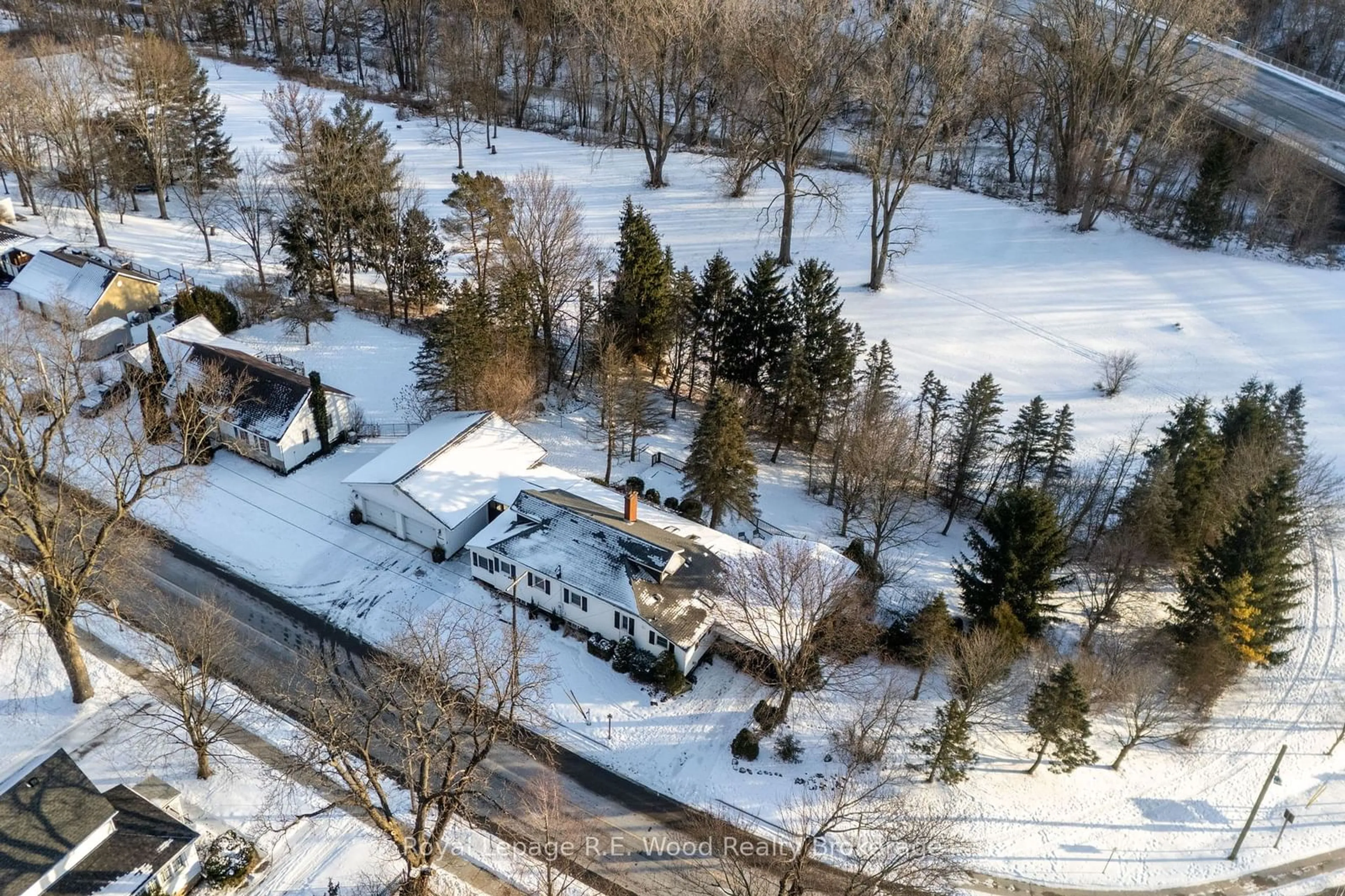 A pic from outside/outdoor area/front of a property/back of a property/a pic from drone, street for 14 Woodland Rd, Central Elgin Ontario N5P 1P2