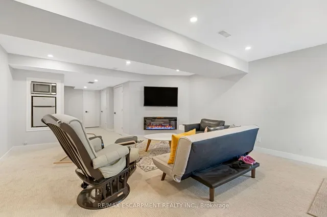 Additional property image - 51 Thames Way