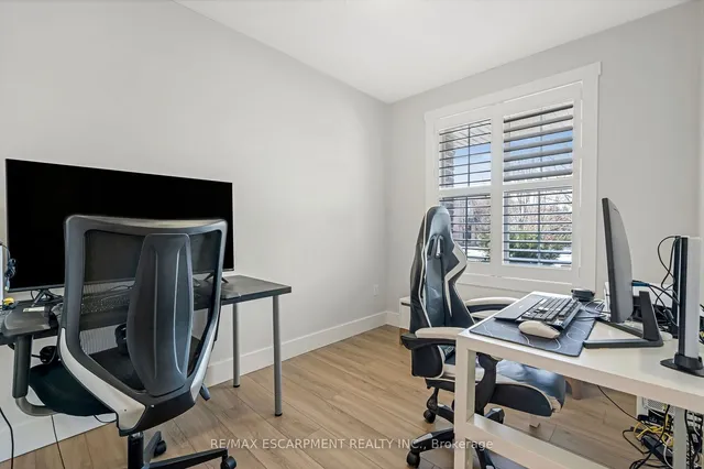 Additional property image - 51 Thames Way