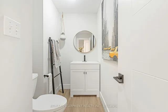 Additional property image - 51 Thames Way