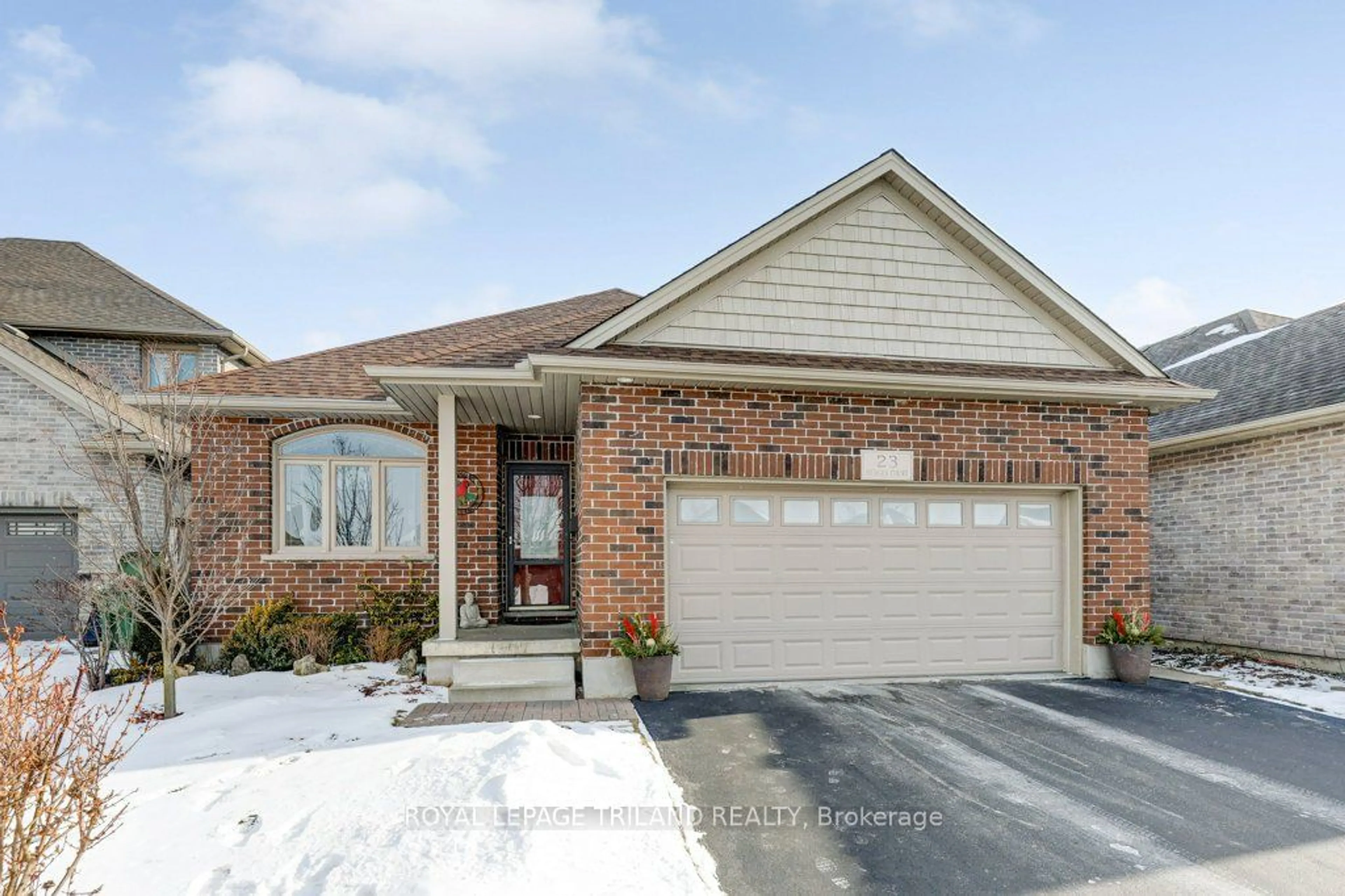 Home with brick exterior material, street for 23 Hedges Crt, St. Thomas Ontario N5R 6G4