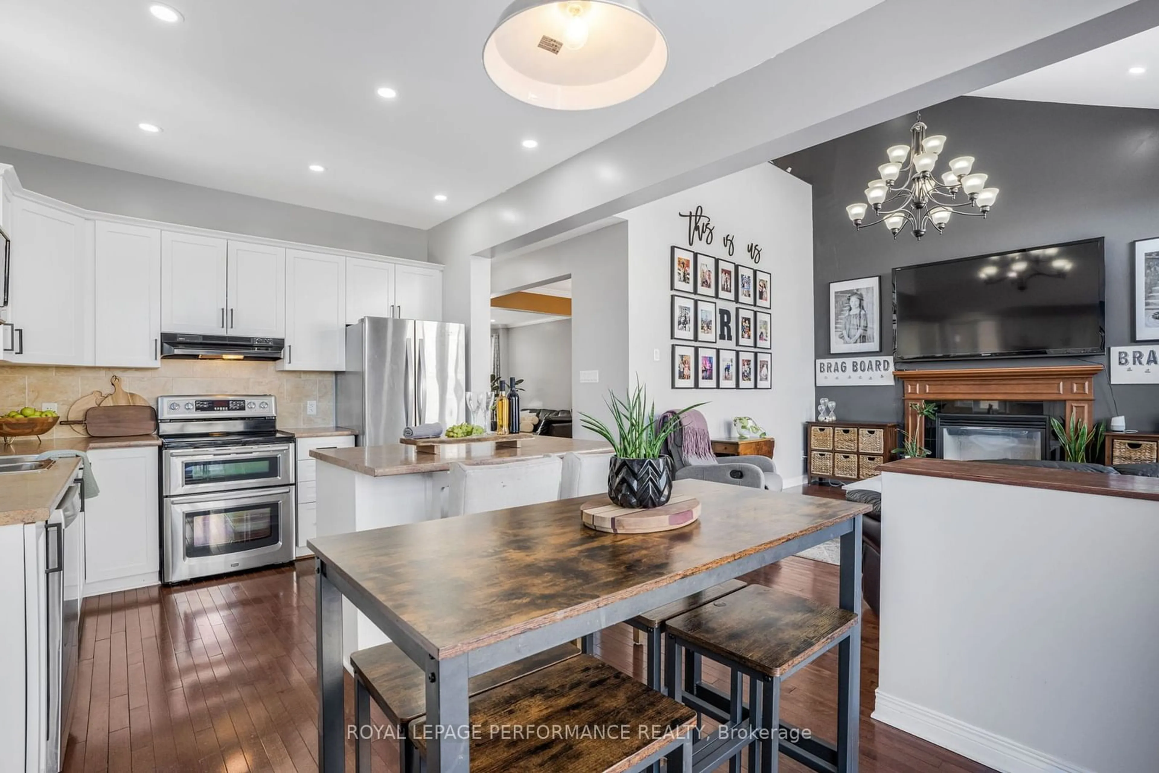 Open concept kitchen, wood/laminate floor for 1967 Montmere Ave, Orleans - Cumberland and Area Ontario K4A 0E3