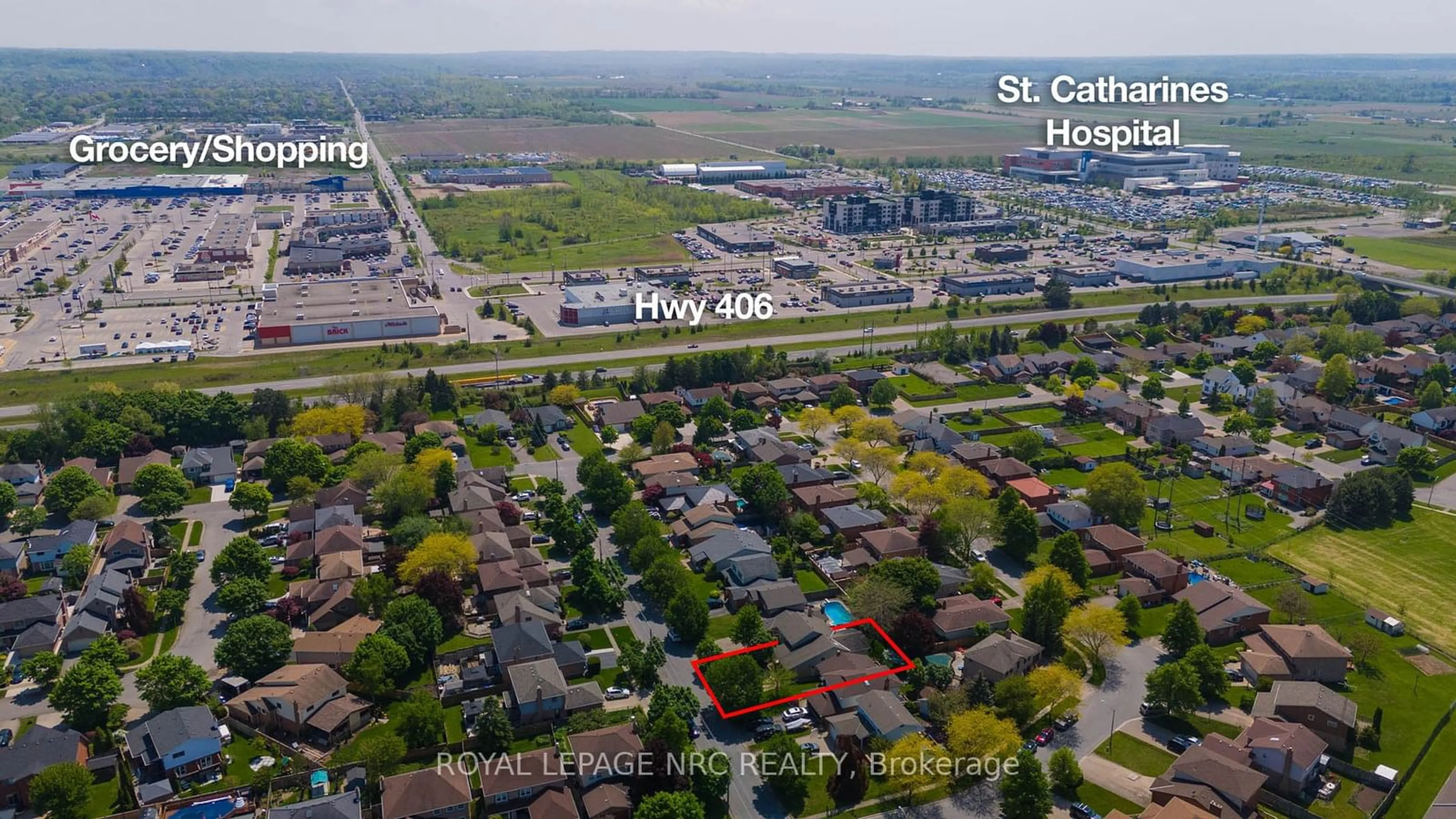 A pic from outside/outdoor area/front of a property/back of a property/a pic from drone, city buildings view from balcony for 1160 Vansickle Rd, St. Catharines Ontario L2S 3H3