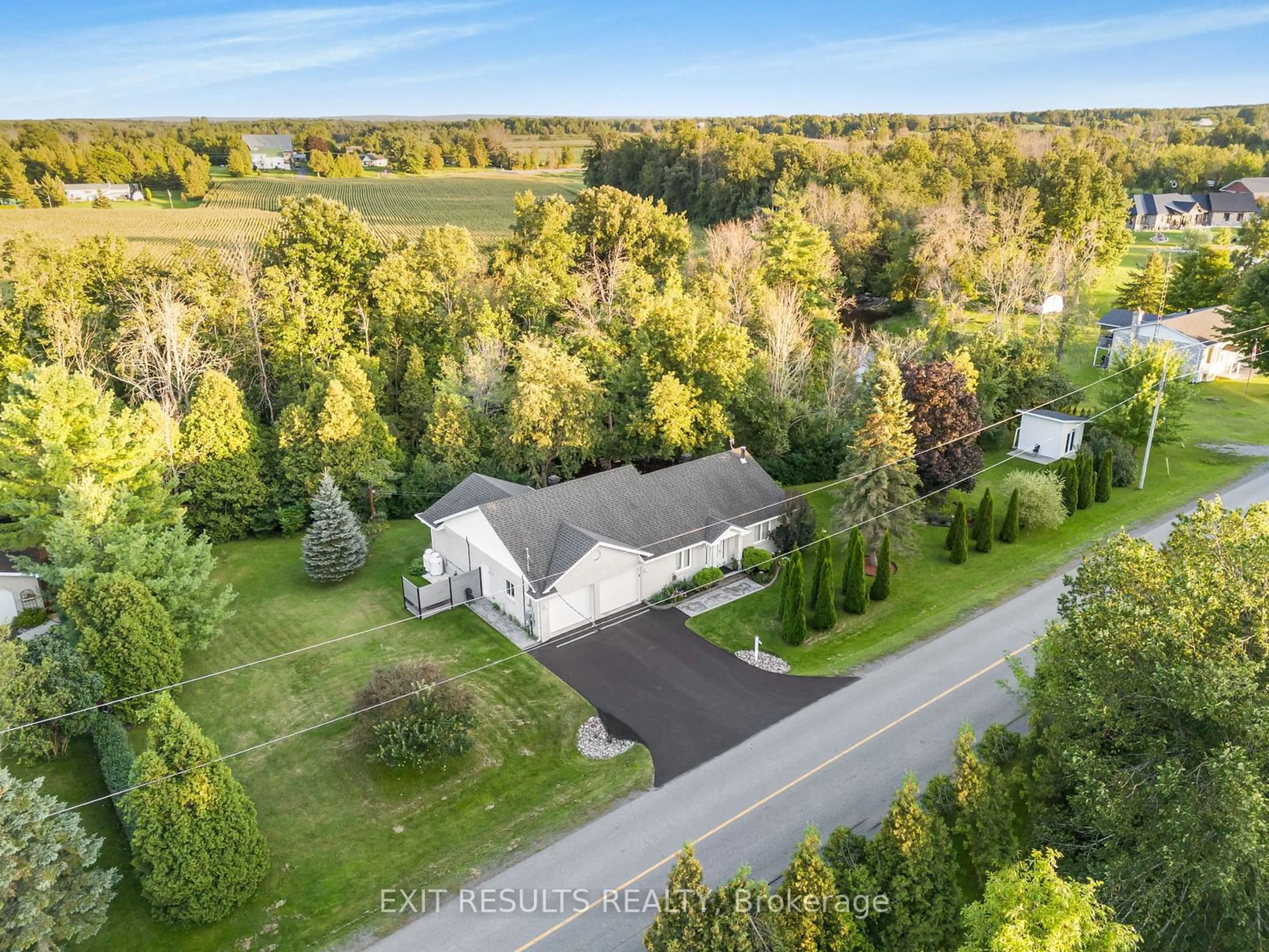 A pic from outside/outdoor area/front of a property/back of a property/a pic from drone, unknown for 17568 Island Rd, South Stormont Ontario K0C 1S0