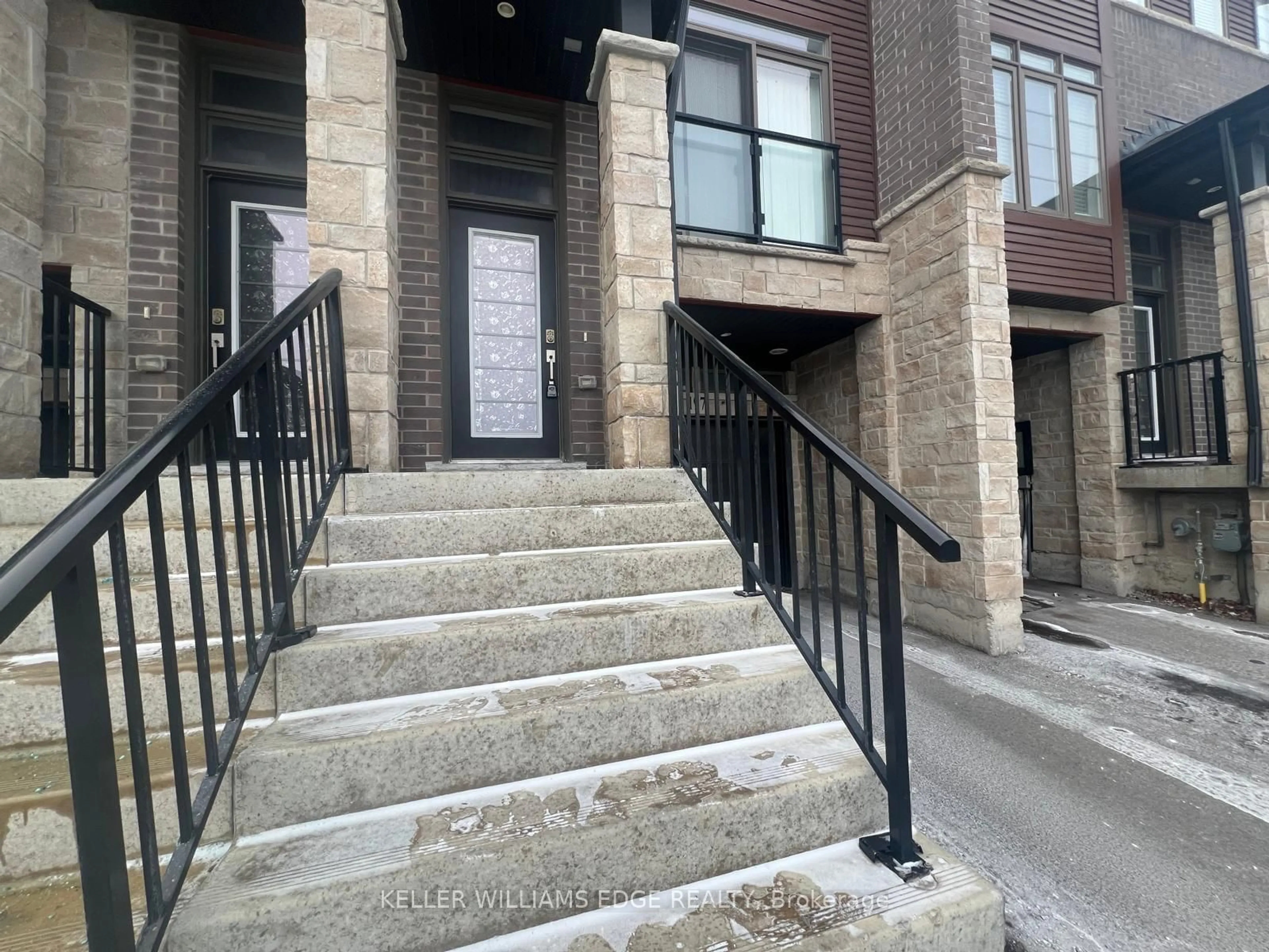 Stairs for 30 Time Square Blvd #197, Hamilton Ontario L8J 0L8