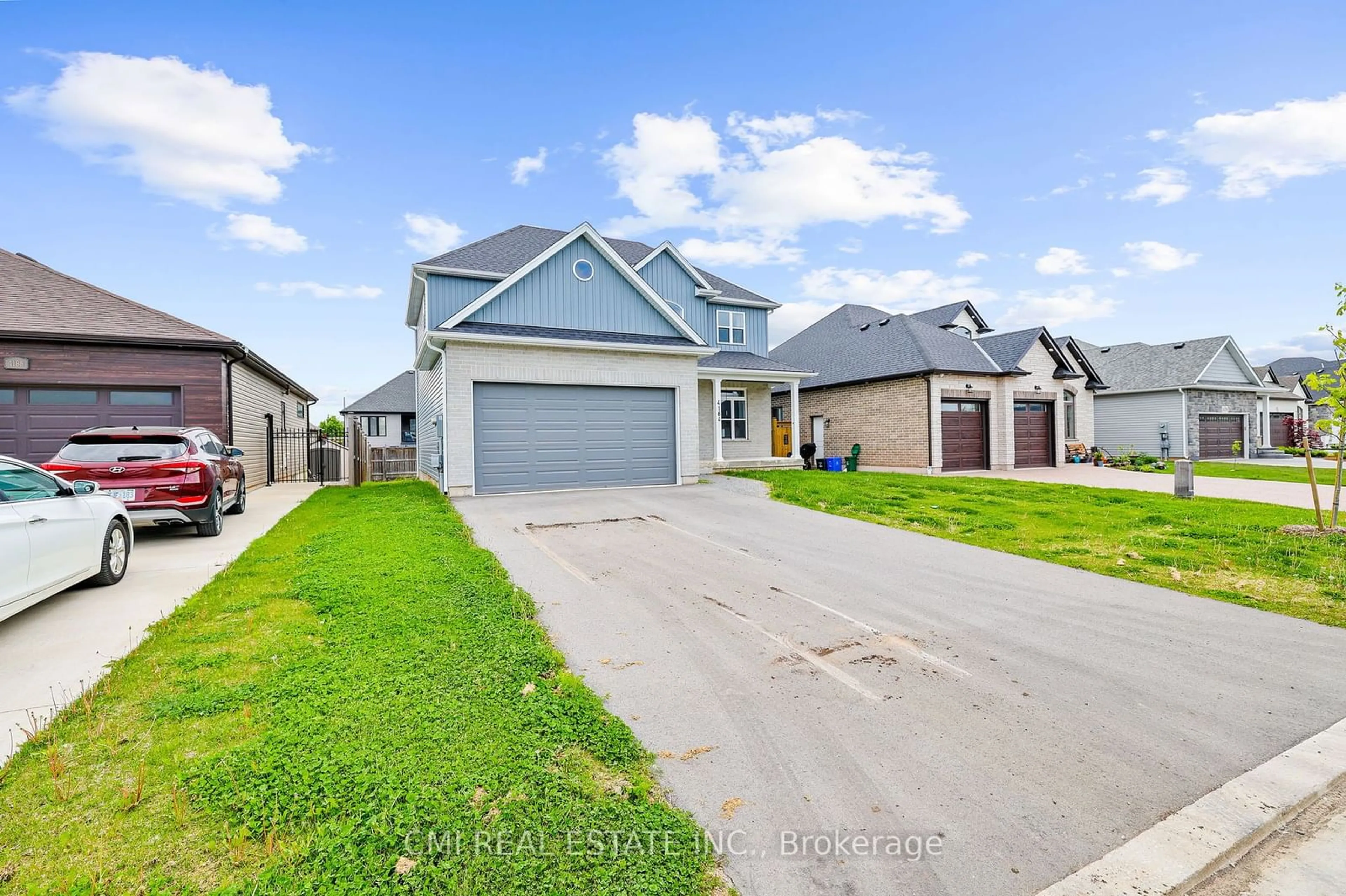 A pic from outside/outdoor area/front of a property/back of a property/a pic from drone, street for 4184 Village Creek Dr, Fort Erie Ontario L0S 1S0