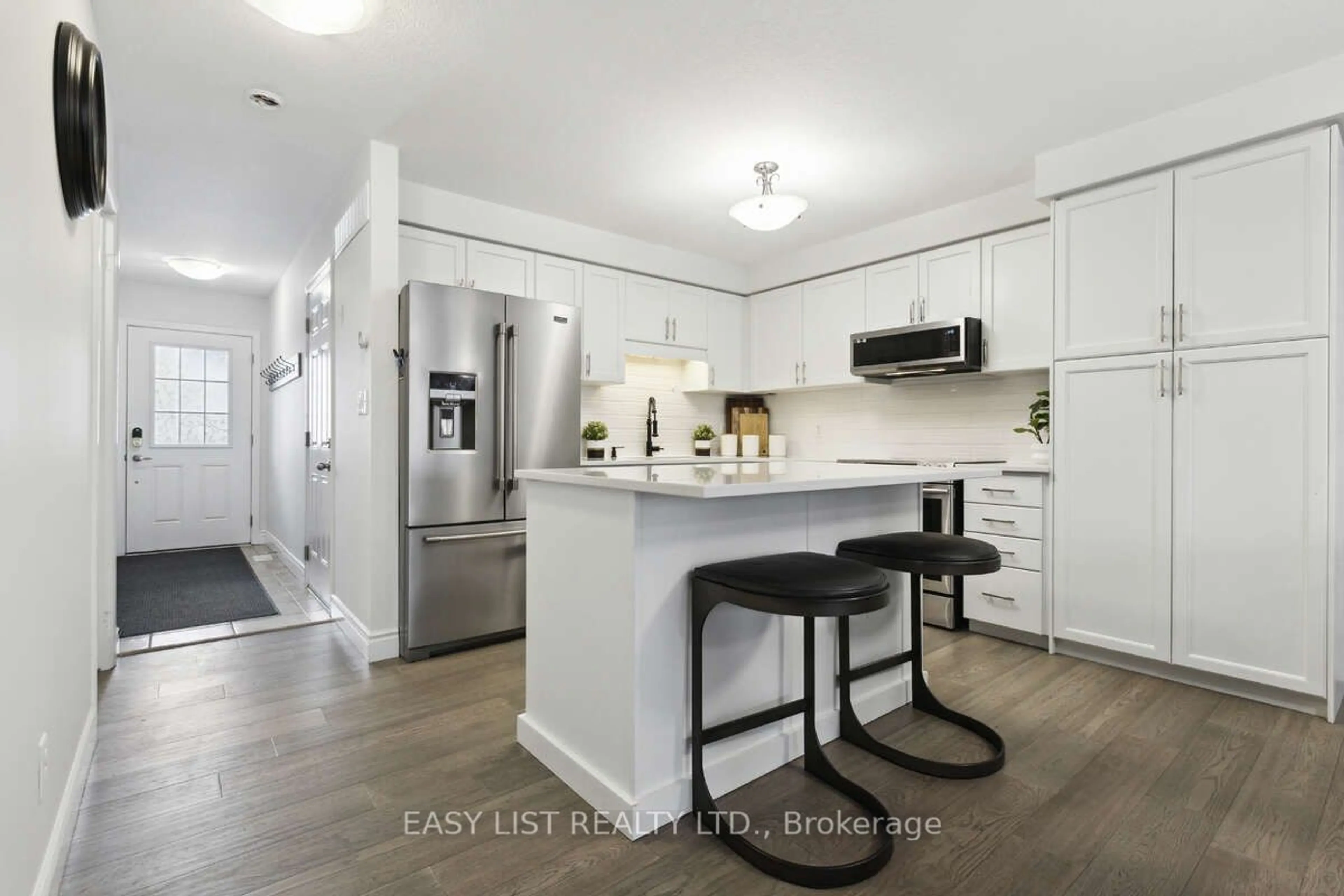 Open concept kitchen, unknown for 75 Meadowridge St, Kitchener Ontario N2P 0E2