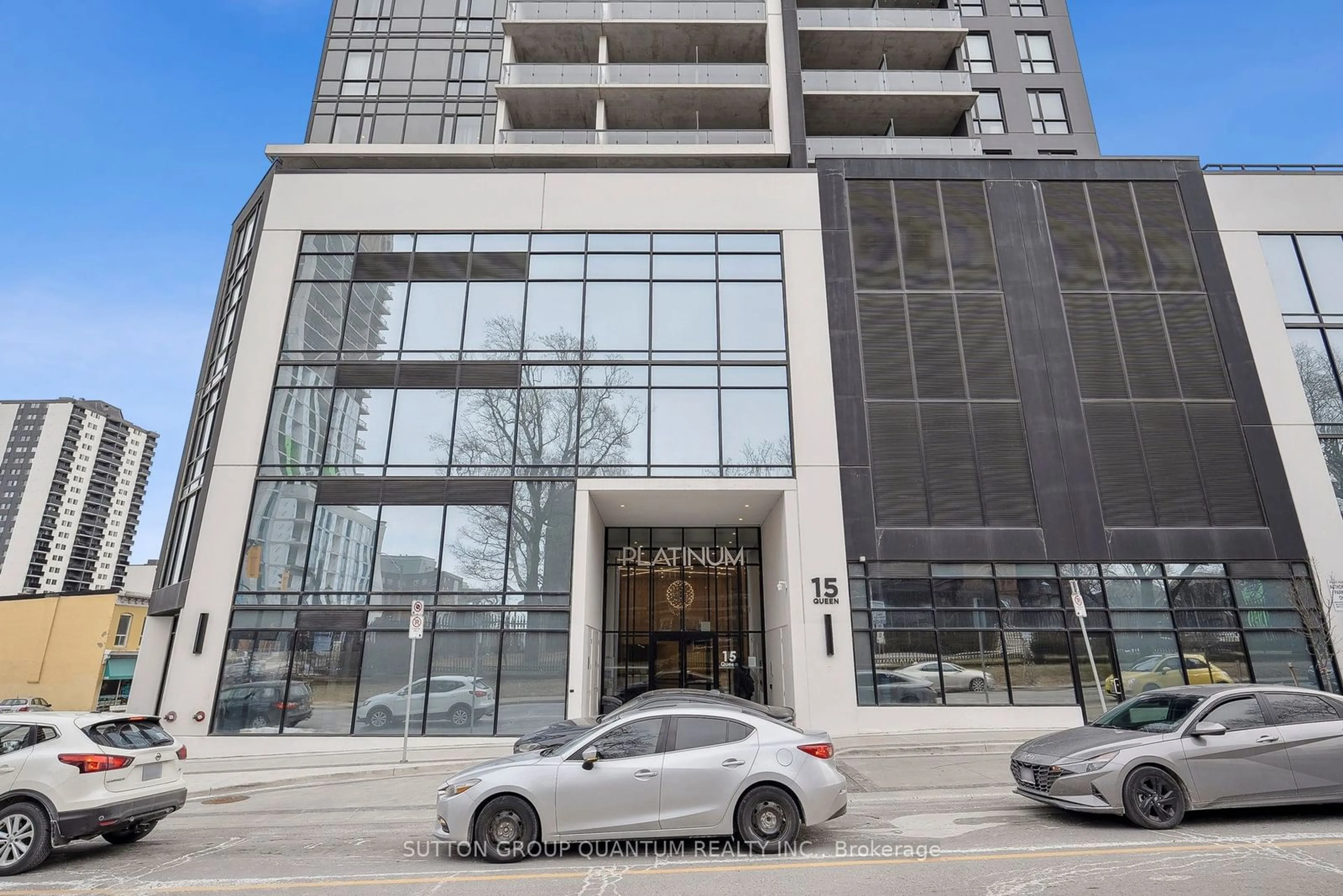 Indoor foyer for 15 QUEEN St #2114, Hamilton Ontario L8P 0C6