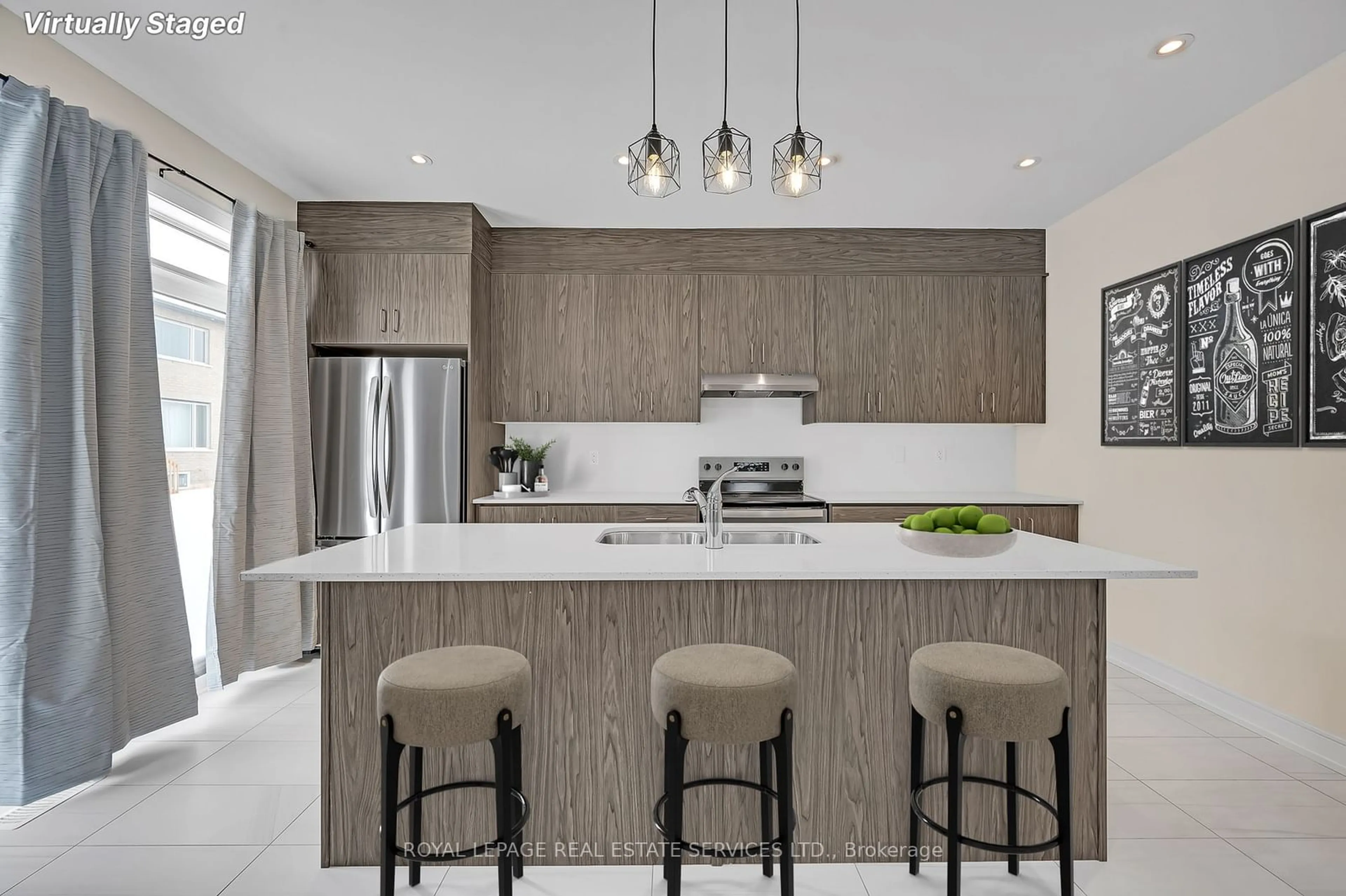 Contemporary kitchen, unknown for 125 Henshaw Dr, Erin Ontario N0B 1T0