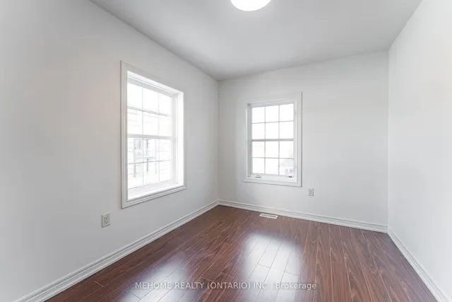 Additional property image - 3 Hyde Park Mews