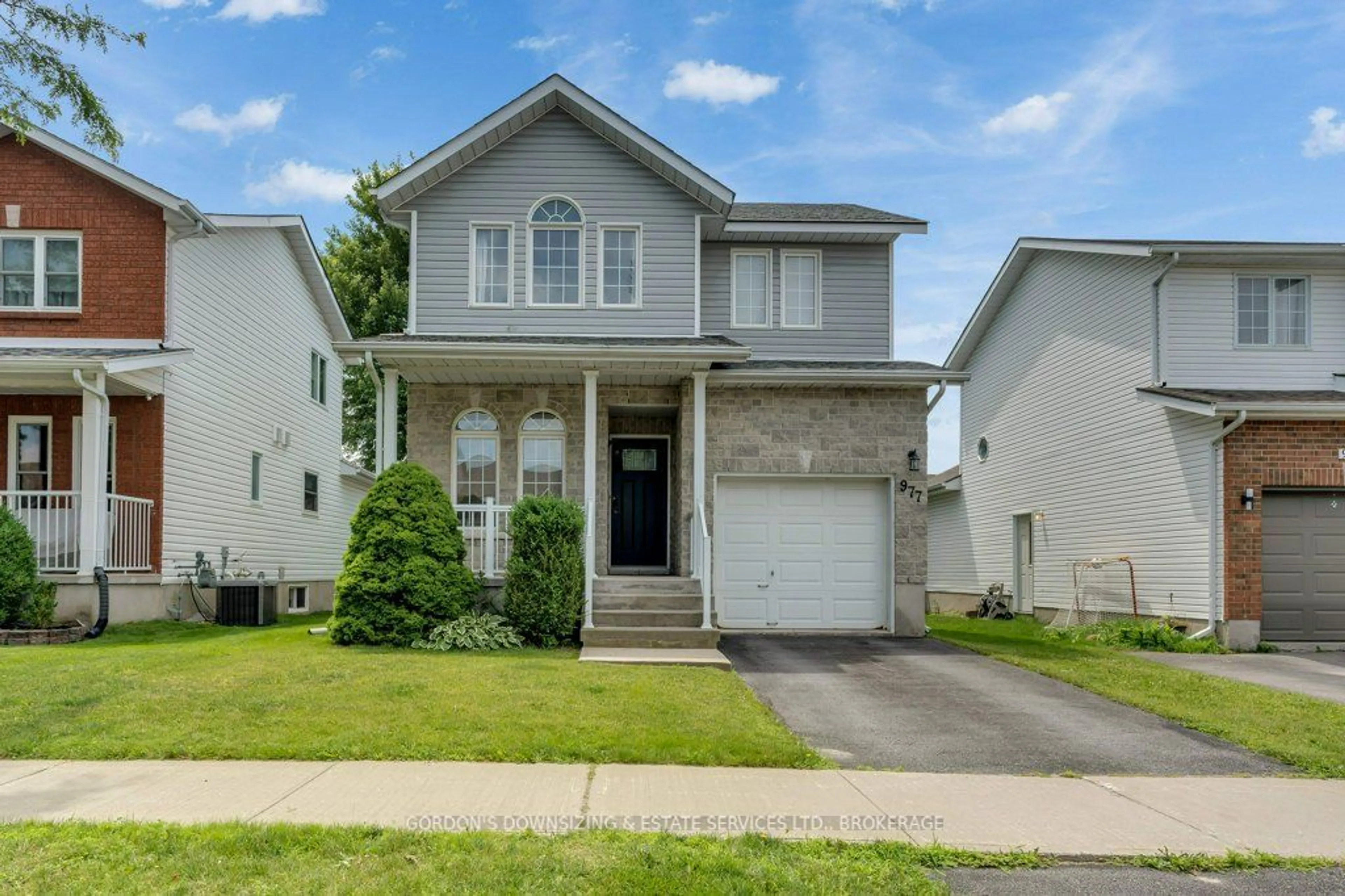 Home with vinyl exterior material, street for 977 Rainbow Cres, Kingston Ontario K7K 7J2