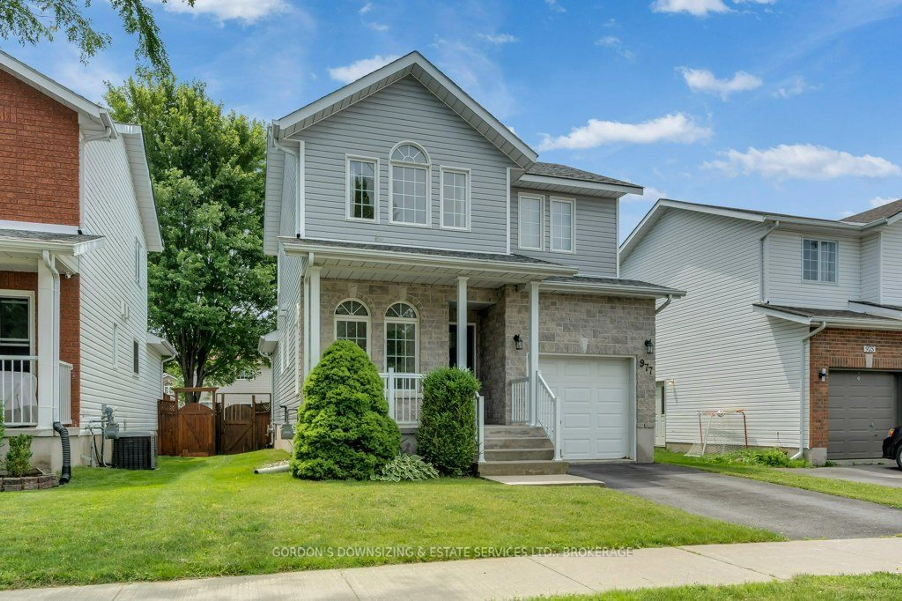 Home with vinyl exterior material, street for 977 Rainbow Cres, Kingston Ontario K7K 7J2