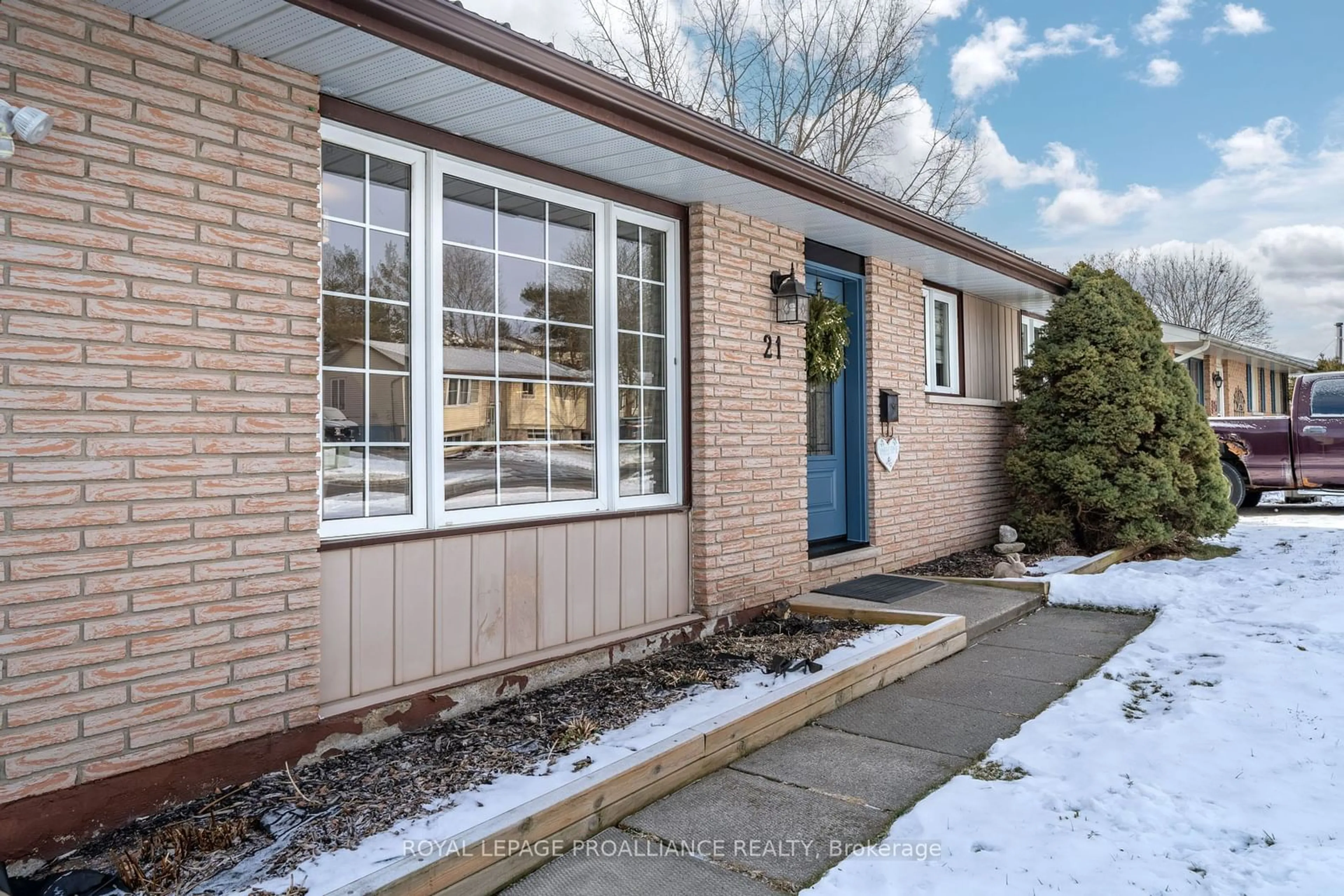 Home with brick exterior material, street for 21 Van Alstine Dr, Quinte West Ontario K8V 6K4