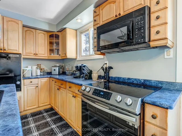 Additional property image - 20 Glen Eden Crt