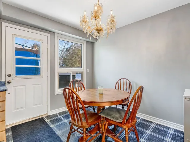 Additional property image - 20 Glen Eden Crt