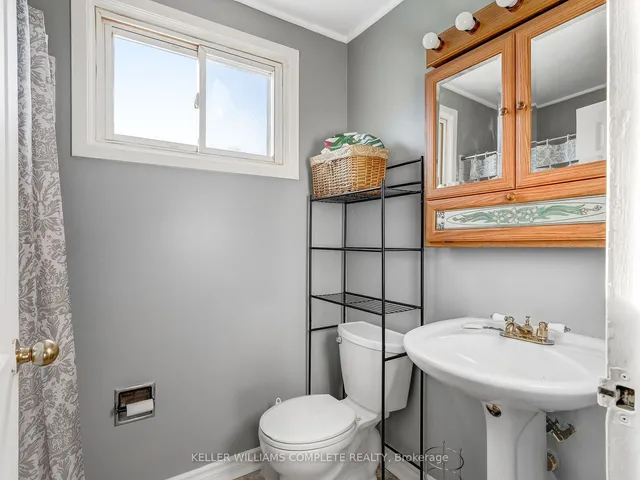 Additional property image - 20 Glen Eden Crt