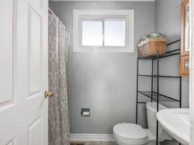 Additional property image - 20 Glen Eden Crt