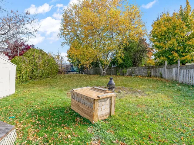 Additional property image - 20 Glen Eden Crt