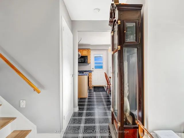 Additional property image - 20 Glen Eden Crt