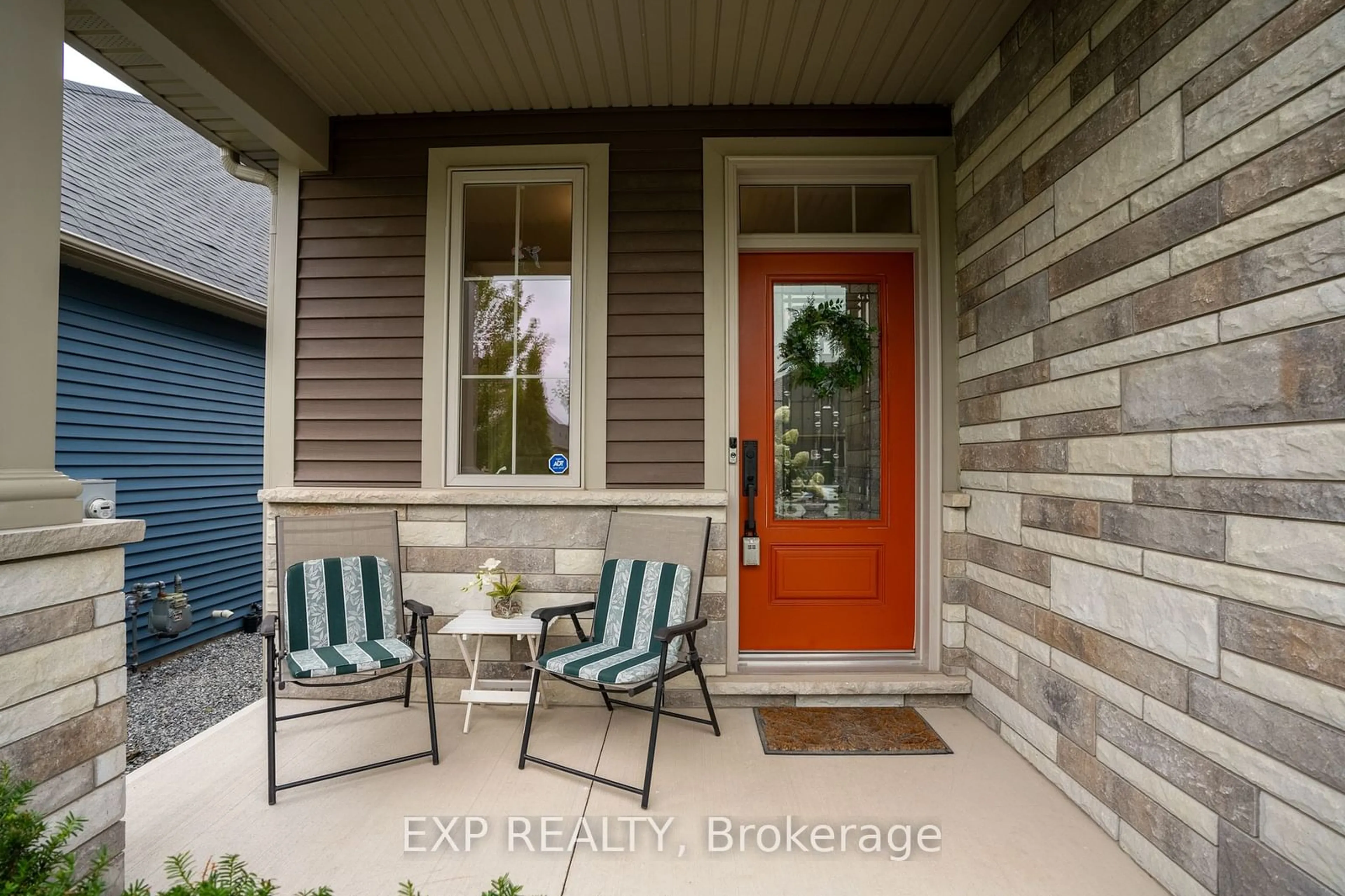 Indoor entryway for 25 Andrew Lane, Thorold Ontario L2V 0V3