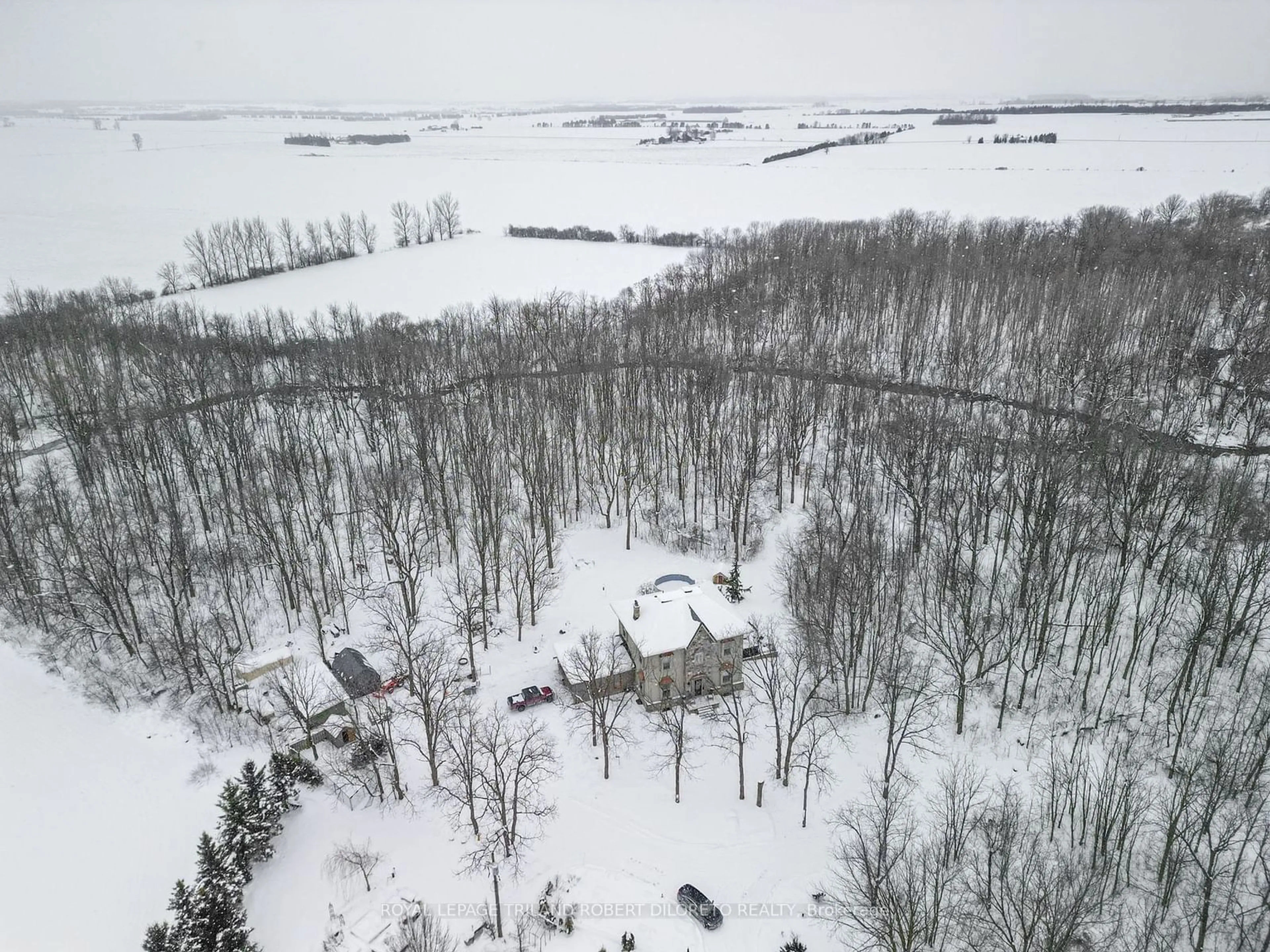 A pic from outside/outdoor area/front of a property/back of a property/a pic from drone, water/lake/river/ocean view for 12096 Gale Rd, North Middlesex Ontario N0M 1A0