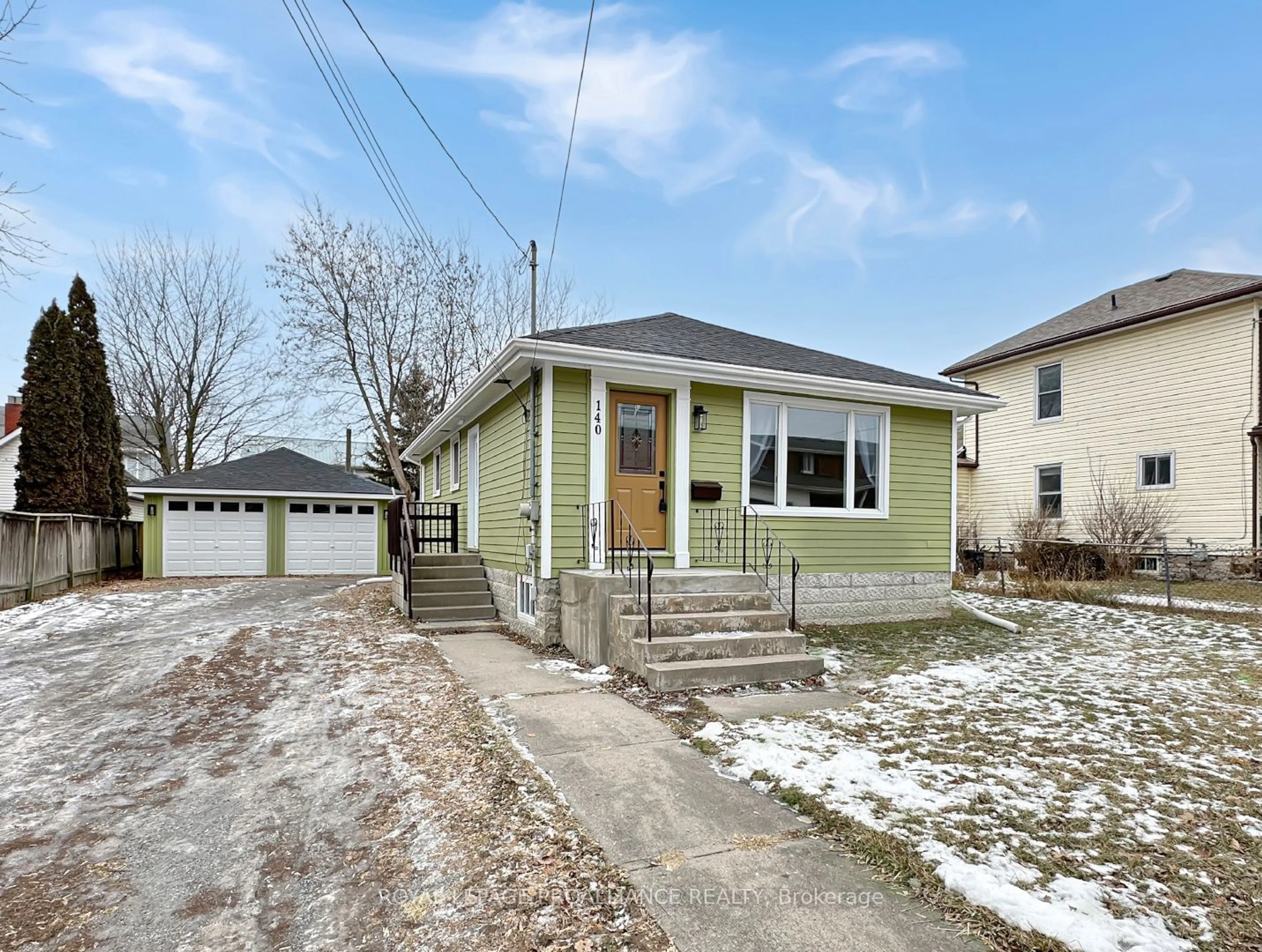 Unknown for 140 Charles St, Belleville Ontario K8N 3M2