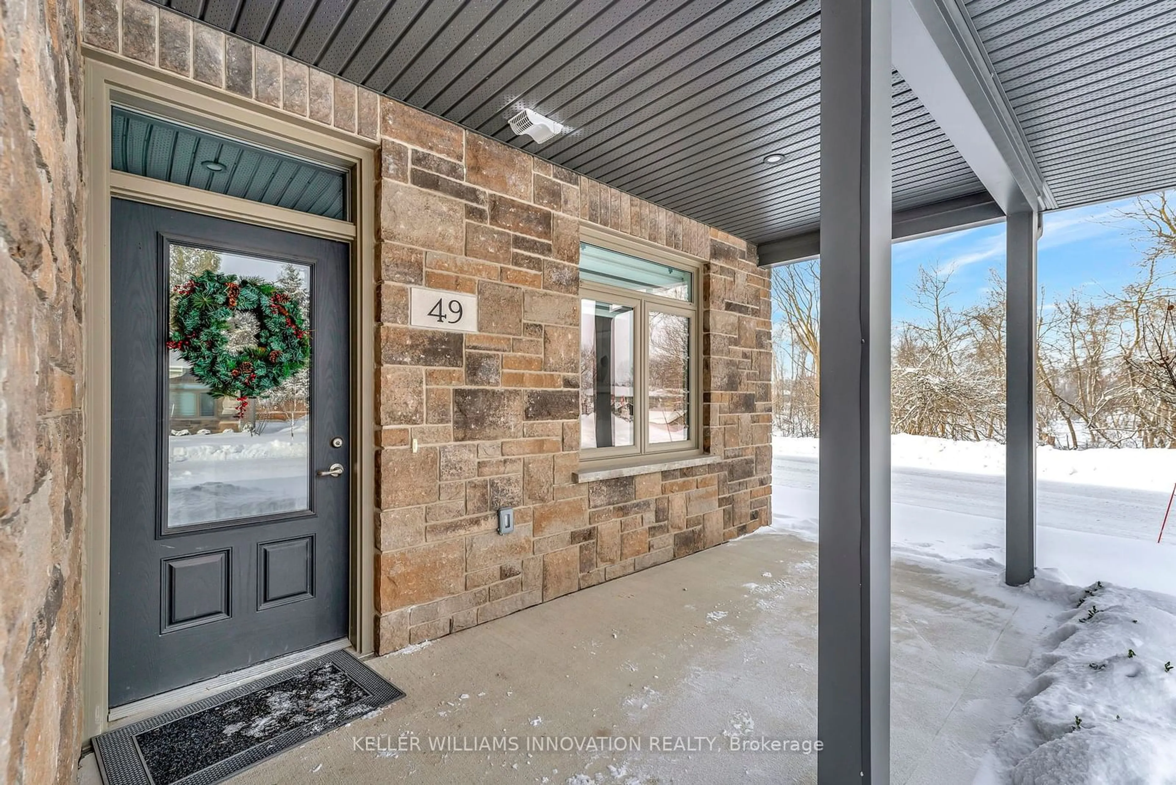 Indoor entryway for 375 Mitchell Rd #49, North Perth Ontario N4W 0H4