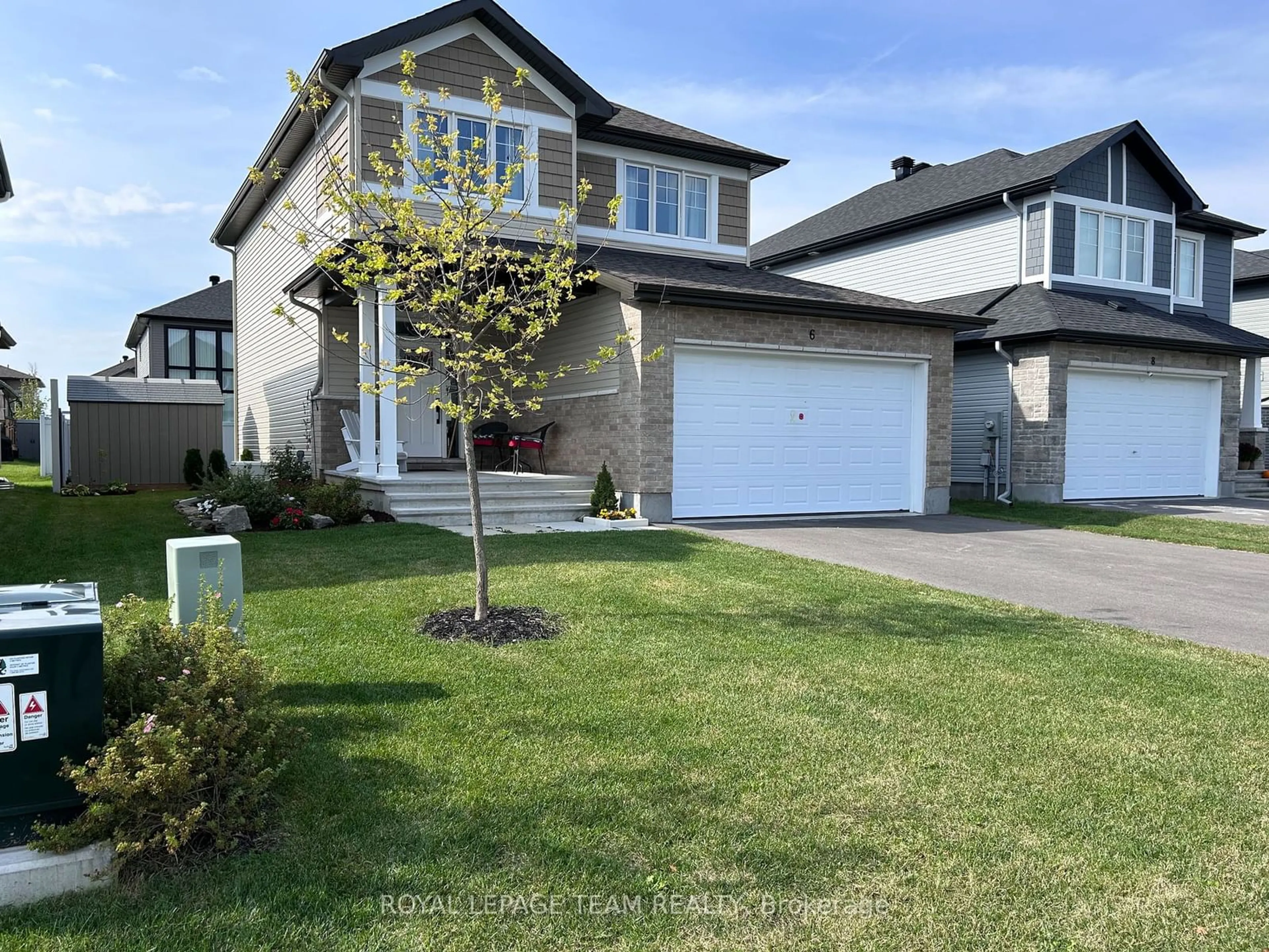 Home with vinyl exterior material, street for 6 Stanzel Dr, Carleton Place Ontario K7C 0H8